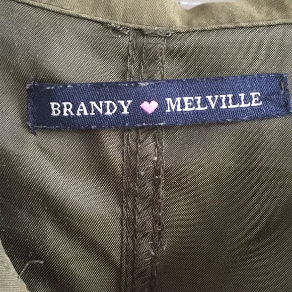 Brandy Melville ‘the Hailey’ Jacket - Picture 8 of 8